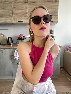 Little Forest ELF online show from March 20, 2025, 6:19 am