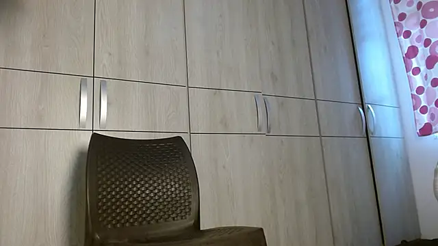 Muscle Brown10 online show from January 28, 2025, 2:21 pm