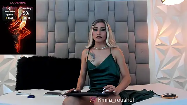 kamila twink sexy online show from December 15, 2024, 9:09 pm