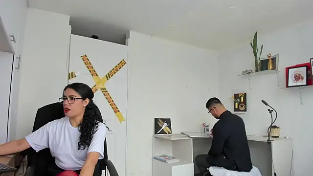 susana monroy online show from December 2, 2025, 4:35 pm