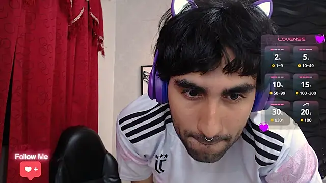 MilanZaire online show from March 8, 2025, 4:01 am