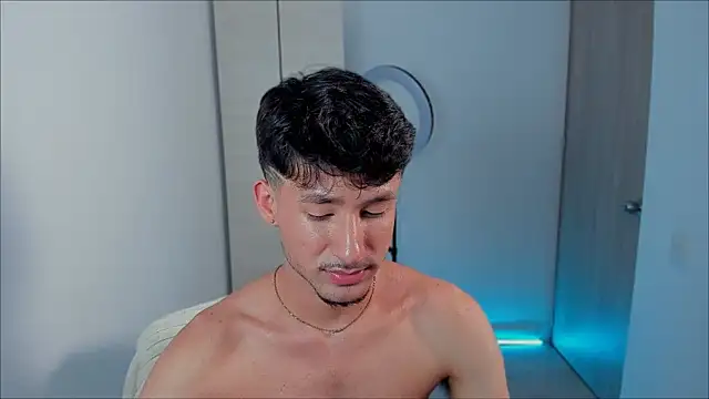 dimitri targaryen online show from December 17, 2024, 7:40 am