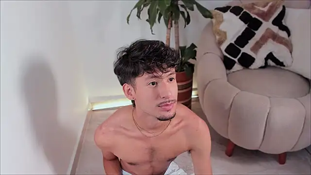 dimitri targaryen online show from February 24, 2025, 1:21 pm