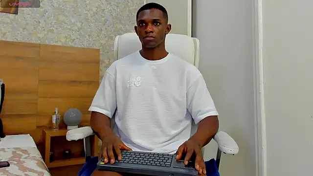 nicolaskan online show from December 17, 2024, 12:54 pm