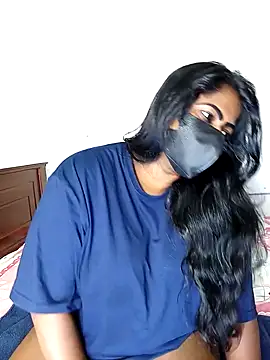 Snapshot of DISNI1997 chatting on January 21, 2025, 4:37 pm DISNI1997 online show from January 21, 2025, 4:37 pm