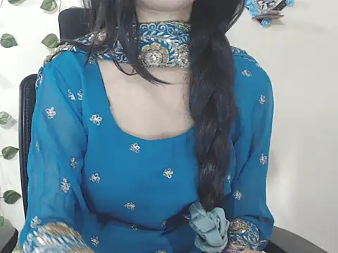 Snapshot of emma_06@xh chatting on June 6, 2026, 8:41 am emma 06xh online show from June 6, 2026, 8:41 am