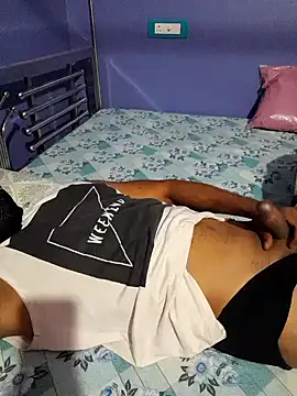 model yesx online show from December 30, 2024, 4:40 pm