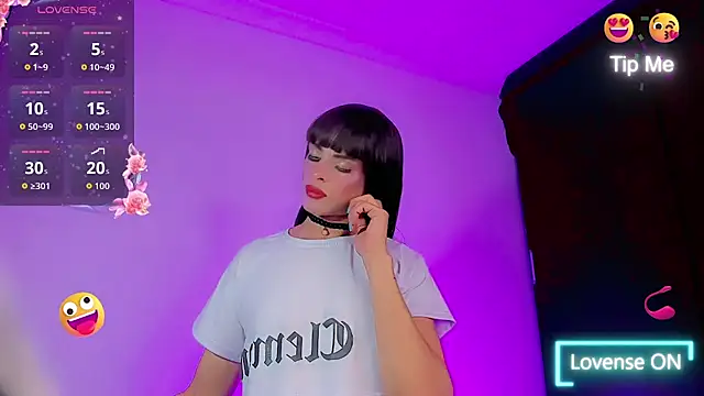 Snapshot of emperatrizhotwolf chatting on October 16, 2025, 11:17 pm emperatrizhotwolf online show from October 16, 2025, 11:17 pm