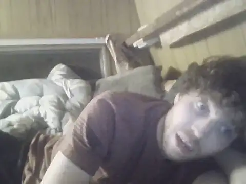 Snapshot of Irishman9077 chatting on October 20, 2025, 8:37 am Irishman9077 online show from October 20, 2025, 8:37 am