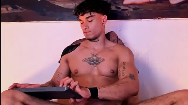 Thomas Fit1 online show from January 21, 2025, 6:45 pm