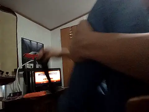 Xoc8  online show from January 10, 2026, 10:14 pm