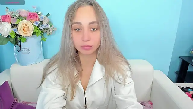 Snapshot of PerfectJulllia chatting on May 12, 2026, 2:03 pm PerfectJulllia online show from May 12, 2026, 2:03 pm