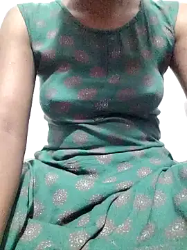 Snapshot of rituporna2004 chatting on January 14, 2025, 1:04 am rituporna2004 online show from January 14, 2025, 1:04 am