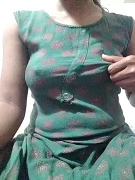 Snapshot of rituporna2004 chatting on February 22, 2025, 4:07 am rituporna2004 online show from February 22, 2025, 4:07 am