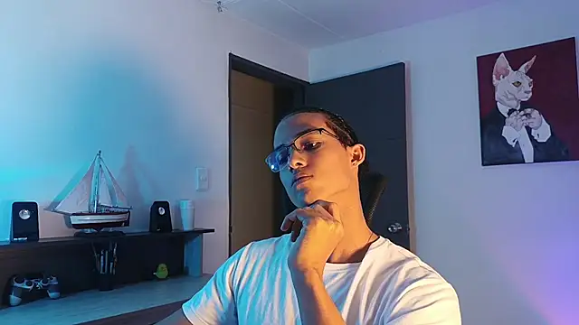 alejo x3 online show from December 2, 2025, 11:00 pm