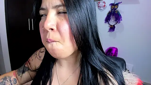 AilynRed online show from February 18, 2025, 4:26 am