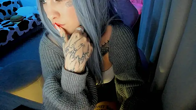 Snapshot of Ledy_WWWII chatting on December 7, 2024, 3:08 pm Ledy WWWII online show from December 7, 2024, 3:08 pm