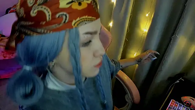 Snapshot of Ledy_WWWII chatting on January 11, 2025, 2:58 pm Ledy WWWII online show from January 11, 2025, 2:58 pm