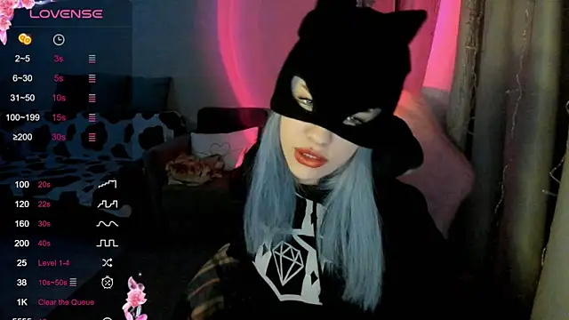 Snapshot of Ledy_WWWII chatting on February 12, 2025, 4:00 pm Ledy WWWII online show from February 12, 2025, 4:00 pm