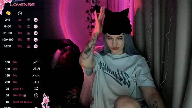 Snapshot of Ledy_WWWII chatting on February 15, 2025, 6:55 pm Ledy WWWII online show from February 15, 2025, 6:55 pm