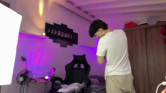 Kisan Smith online show from March 14, 2026, 5:13 am