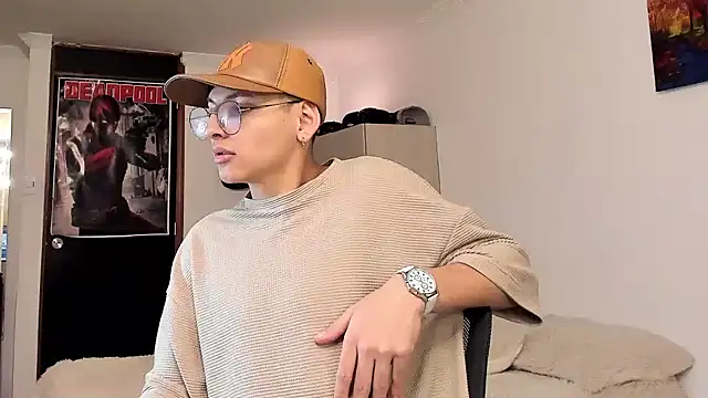 a lejandro 0 8 online show from December 24, 2024, 6:33 am