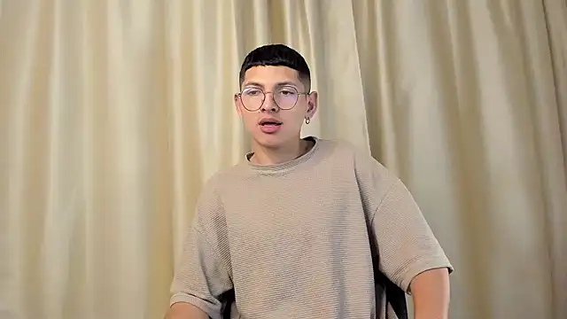 a lejandro 0 8 online show from January 19, 2025, 5:05 am