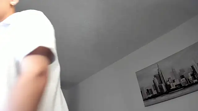 a lejandro 0 8 online show from March 13, 2025, 2:38 am