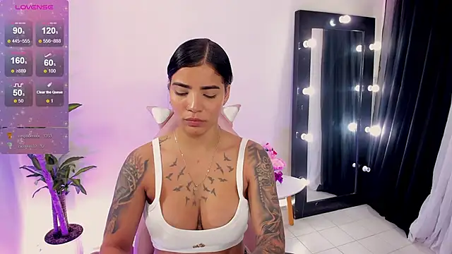 EmmaRusellx online show from February 27, 2025, 5:15 pm