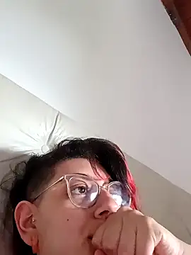 ConeNella online show from December 14, 2024, 1:38 pm