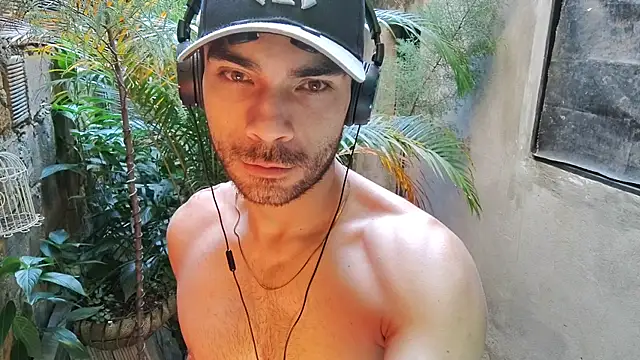 Snapshot of sexyboycolombi4 chatting on January 23, 2025, 8:13 pm sexyboycolombi4 online show from January 23, 2025, 8:13 pm