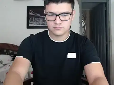 Plug Control online show from March 13, 2025, 1:07 pm