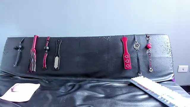 K Intraven0us online show from February 18, 2025, 7:09 pm