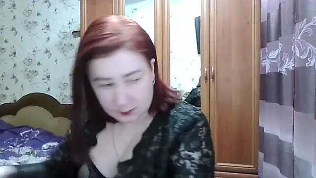 SophieNightAh online show from February 8, 2026, 4:43 pm