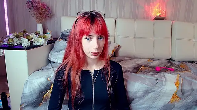 Snapshot of Meowroslava chatting on October 7, 2025, 11:29 am Meowroslava online show from October 7, 2025, 11:29 am