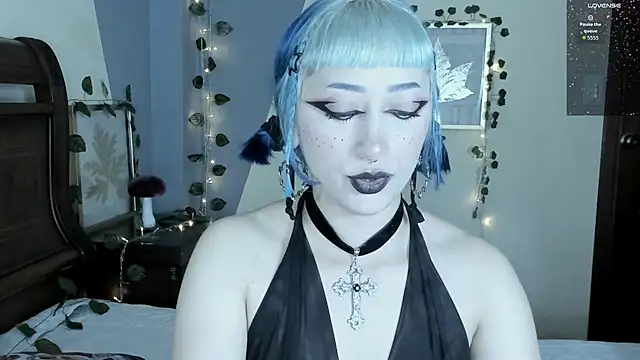 BlueBerry     online show from September 10, 2025, 10:10 pm