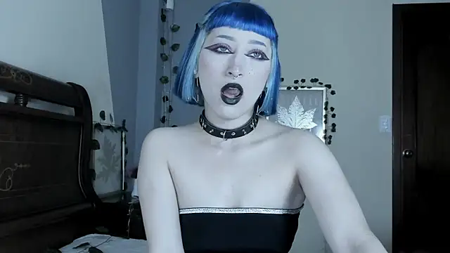 BlueBerry     online show from September 17, 2025, 8:32 pm