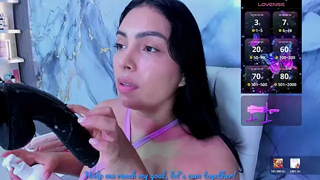 Snapshot of evelinn_belen chatting on June 26, 2026, 1:04 pm evelinn belen online show from June 26, 2026, 1:04 pm