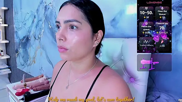 Snapshot of evelinn_belen chatting on July 2, 2026, 12:44 pm evelinn belen online show from July 2, 2026, 12:44 pm