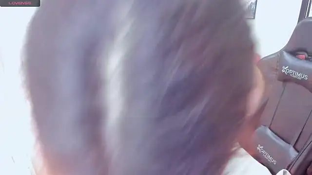 Amy joones online show from November 5, 2025, 1:00 pm