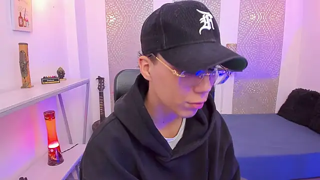 Nikolay Gregori online show from November 25, 2025, 4:34 am