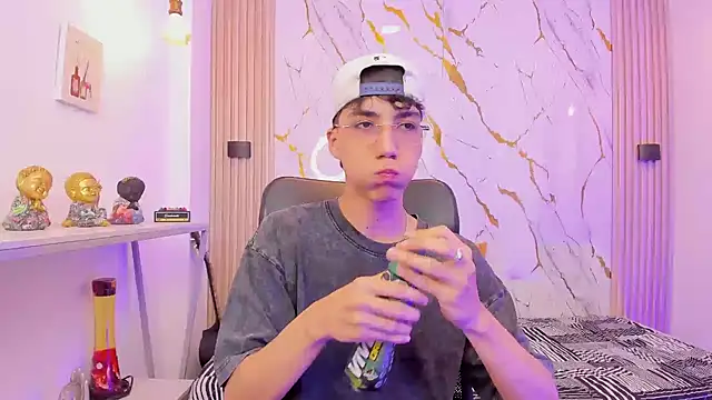 Nikolay Gregori online show from February 6, 2026, 4:17 am