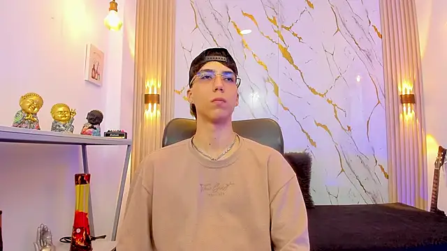 Nikolay Gregori online show from April 20, 2026, 4:04 am