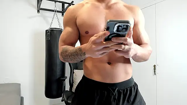 dan01  online show from February 21, 2026, 10:27 am