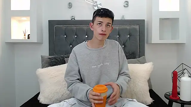 MaikCarver online show from January 12, 2025, 4:21 am