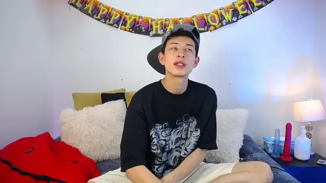 MaikCarver online show from October 11, 2025, 4:01 am