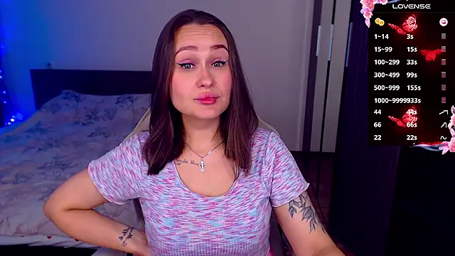 Cutie-Melanie online show from November 23, 2025, 8:30 pm