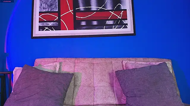 liccy hall online show from November 14, 2025, 11:42 am