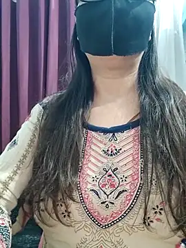 Aishwaryaa 69 online show from May 18, 2026, 2:29 am