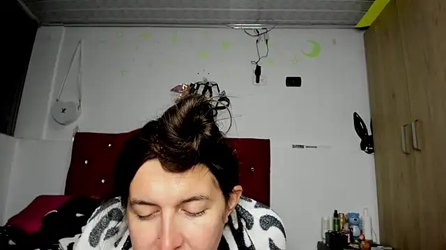 Sweet-Suck69 online show from January 6, 2025, 1:20 am